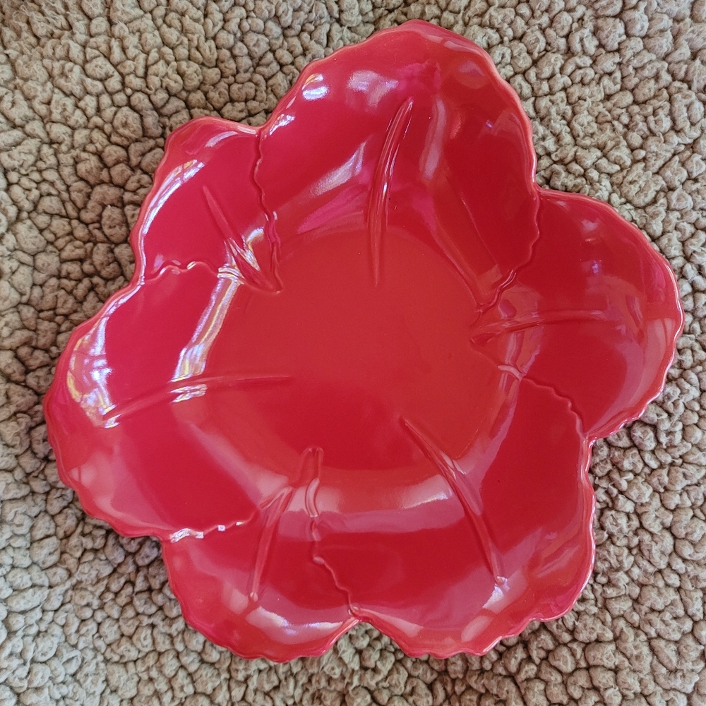 Chantal Vintage Leaf Dish